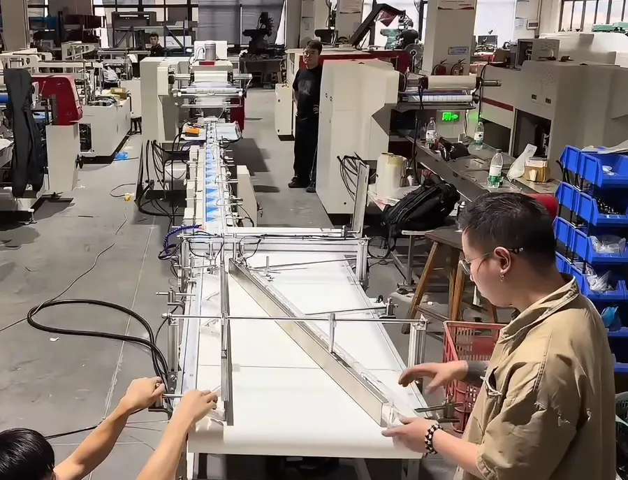 Customization Auto High Speed Shrink Wrapping Machine for Packaging Window Curtain Bracket to India